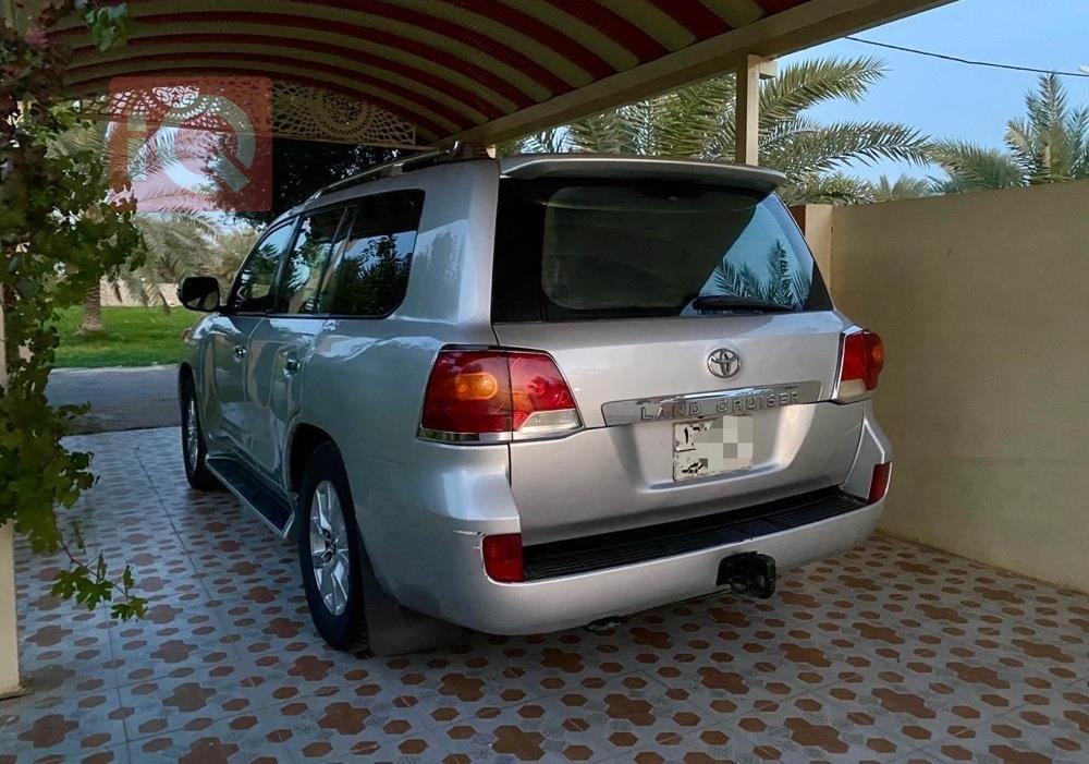 تويوتا لاندكروزر